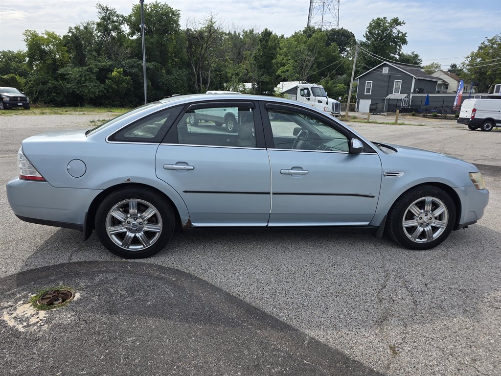 2009 Ford Taurus Limited - Photo 7