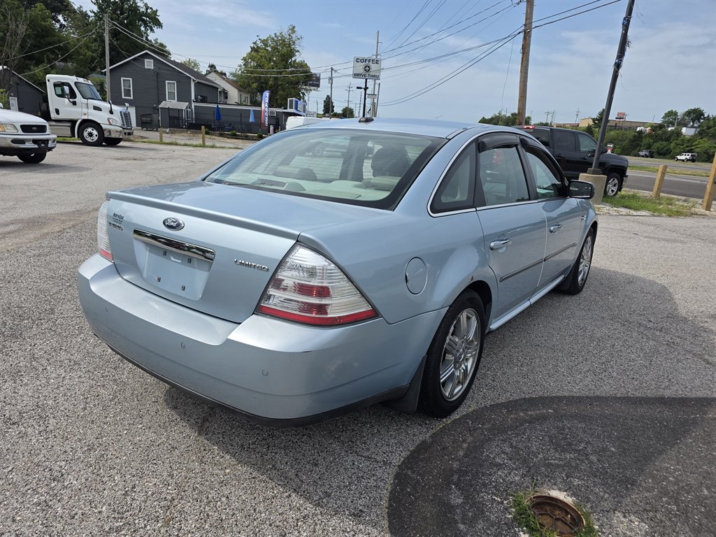 2009 Ford Taurus Limited - Photo 6