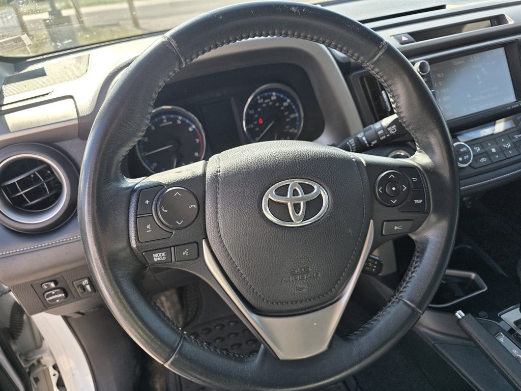 2016 Toyota RAV4 Limited - Photo 7