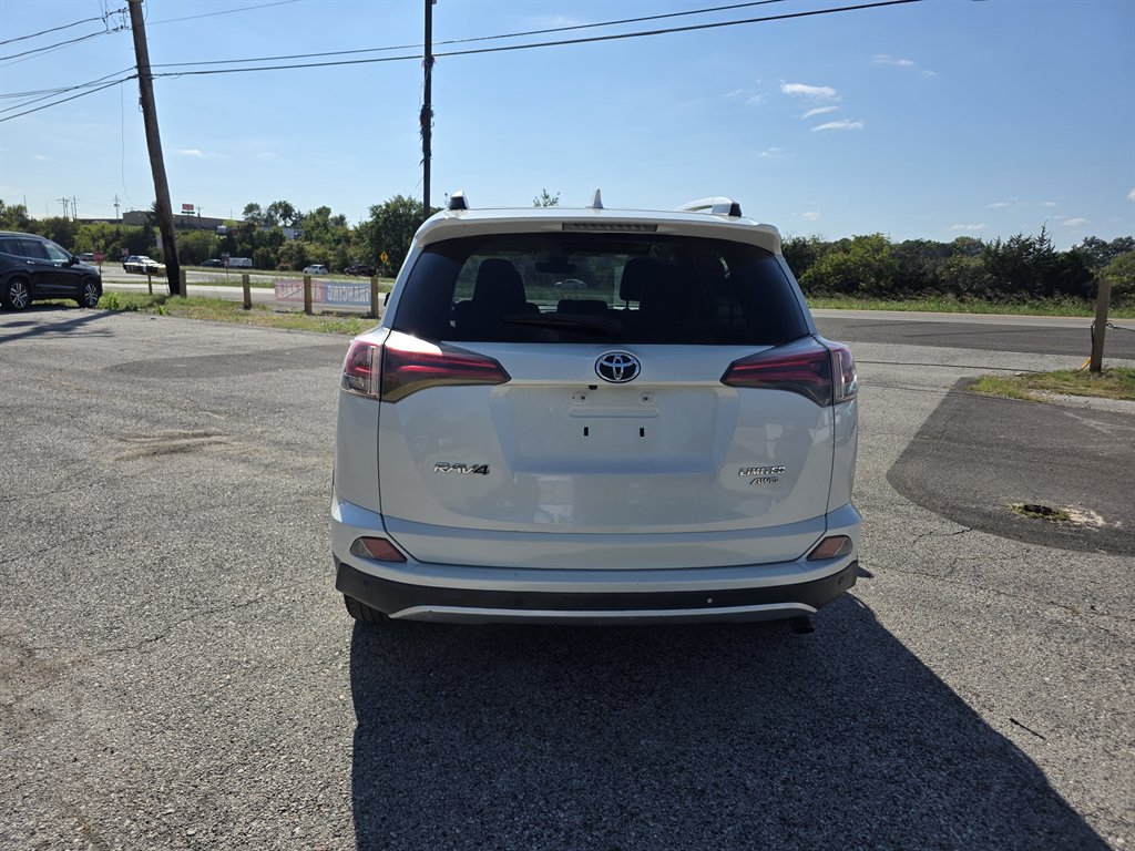 2016 Toyota RAV4 Limited - Photo 12